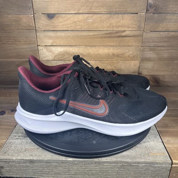 Nike Womens Size 12 Wide Downshifter 11 Running Black Lace Up Athletic Shoes - Picture 1 of 10